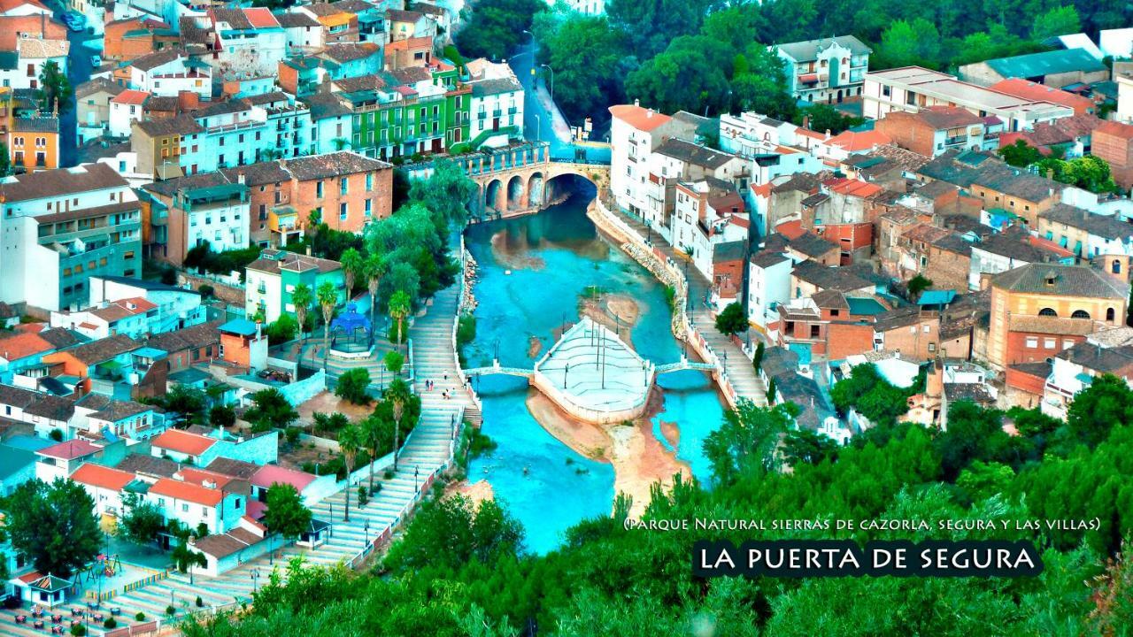 La Vieja Parra Pensionat La Puerta de Segura Exteriör bild