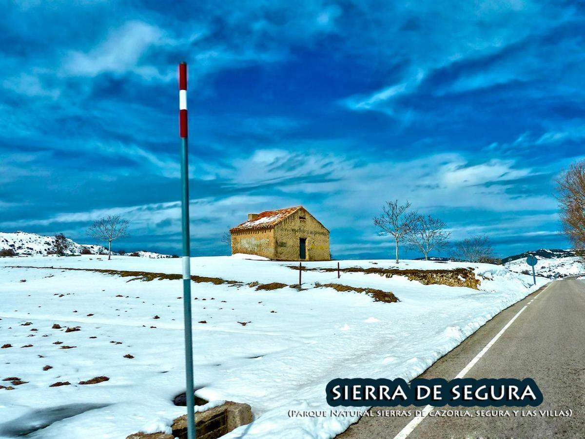 La Vieja Parra Pensionat La Puerta de Segura Exteriör bild